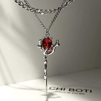 sylus dark impression necklace