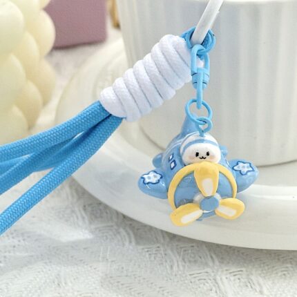 sylus small airplane pendant